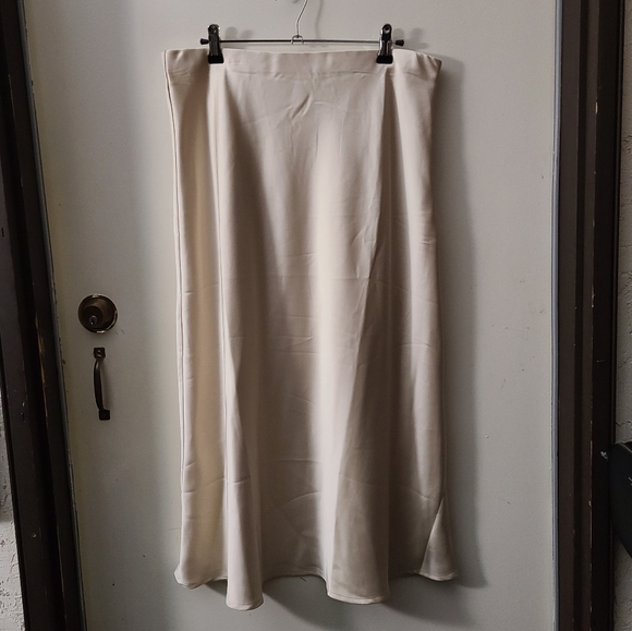 Rachel Zoe Dresses & Skirts - Satin midi skirt